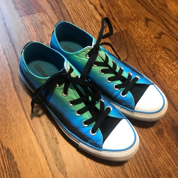 blue ombre converse